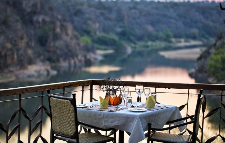Chilo Gorge Safari Lodge